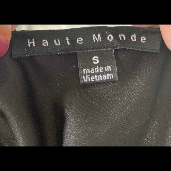 Similar to Kelly Clarkson’s Dress. Jrs. Little Black Dress - Picture 3 of 16